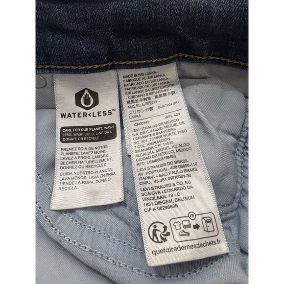 Levis 311 Shaping Skinny Women's Size 30 Blue Stretch Medium Wash Denim Jeans - Picture 2 of 8